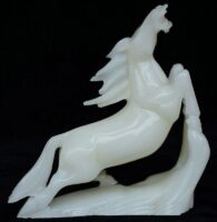 פסל סוס ג'ייד (אבן-ירקן) Jade טבעי לבן