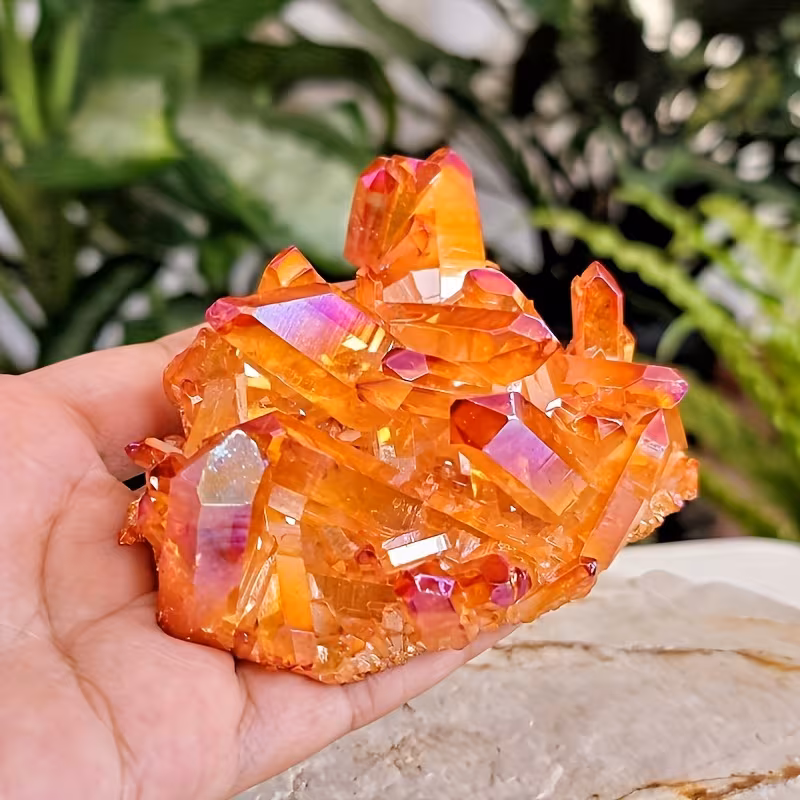 מושבת קוורץ טיטניום זהוב במשקל: כ 200 גרם