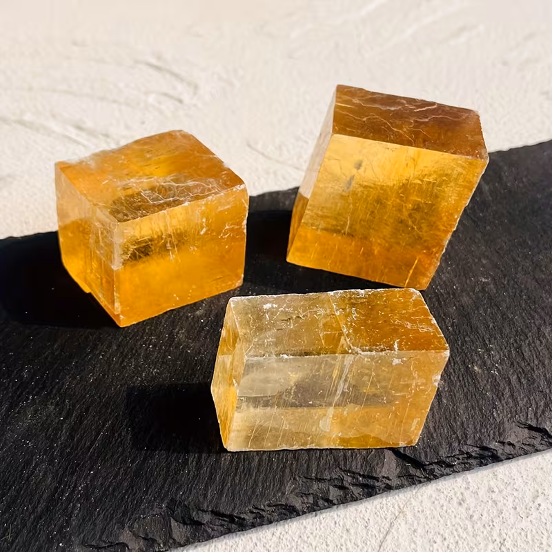 קלציט זהב משקל: כ 300 גרם